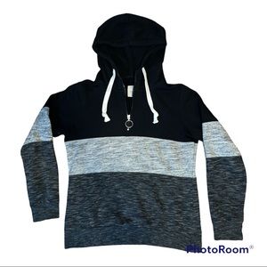 Esstive 1/4 zip color block hoodie